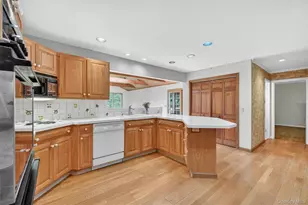 3 Lalli Dr, Katonah, NY 10536 - Photo 11