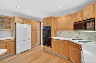 3 Lalli Dr, Katonah, NY 10536 - Photo 9