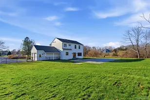 26 Tuthills Ln, Jamesport, NY 11947 - Photo 17