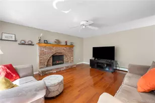 22 Partridge Ct, Miller Place, NY 11764 - Photo 19