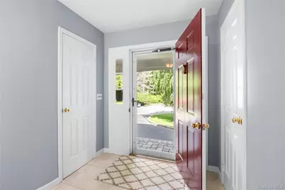 22 Partridge Court, Miller Place, NY 11764 - Photo 5