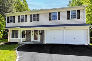 22 Partridge Ct, Miller Place, NY 11764 - Photo 3