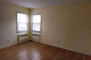 107 Union Ave, Lynbrook, NY 11563 - Photo 13