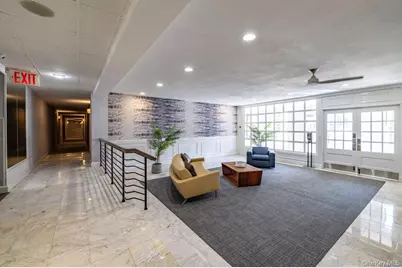 22 N Forest Avenue #3E, Rockville Centre, NY 11570 - Photo 3