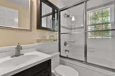 150 Parkview Place, Mount Kisco, NY 10549 - Photo 15