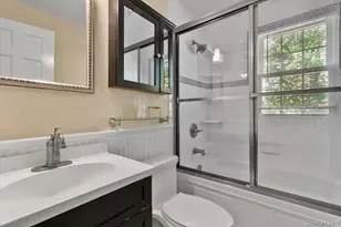 150 Parkview Pl, Mount Kisco, NY 10549 - Photo 15