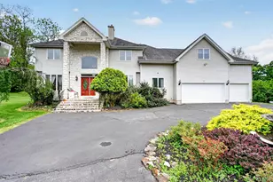 12 Loose Strife Dr, Hopewell Junction, NY 12533 - Photo 5