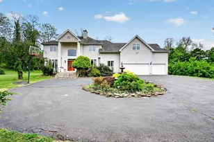 12 Loose Strife Dr, Hopewell Junction, NY 12533 - Photo 3