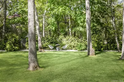 13 Bittersweet Avenue, Hampton Bays, NY 11946 - Photo 27