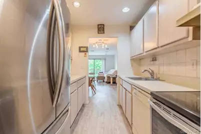2355 Pershing Boulevard #704, Baldwin, NY 11510 - Photo 3
