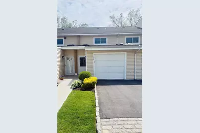 2355 Pershing Boulevard #704, Baldwin, NY 11510 - Photo 1