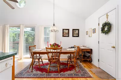 47 Suffolk Road, Hampton Bays, NY 11946 - Photo 19