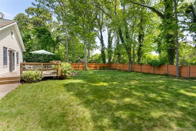 47 Suffolk Road, Hampton Bays, NY 11946 - Photo 35