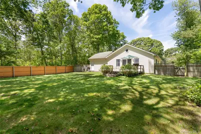 47 Suffolk Road, Hampton Bays, NY 11946 - Photo 5