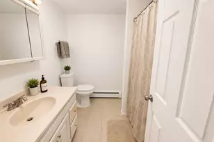 24 Vermont Dr, Newburgh, NY 12550 - Photo 7