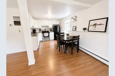 24 Vermont Drive #B, Newburgh, NY 12550 - Photo 5