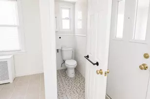 164-22 Grand Central Pkwy, Jamaica, NY 11432 - Photo 3