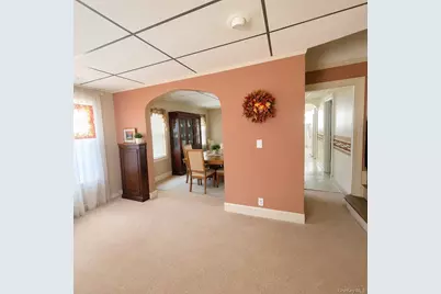 16422 Grand Central Parkway, Jamaica, NY 11432 - Photo 5