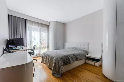 37 W End Avenue #2B, Brooklyn, NY 11235 - Photo 11