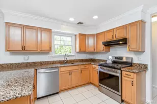 506 Twomey Ave, Calverton, NY 11933 - Photo 21