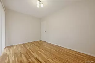 2073 Washington St, Merrick, NY 11566 - Photo 11
