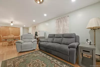 2073 Washington Street, Merrick, NY 11566 - Photo 21