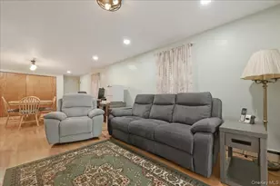 2073 Washington St, Merrick, NY 11566 - Photo 21