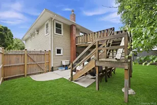 2073 Washington St, Merrick, NY 11566 - Photo 33