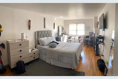 84 24 98th Street #Apt 1, Woodhaven, NY 11421 - Photo 1