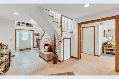 6 Mill Pond Road, Hampton Bays, NY 11946 - Photo 5