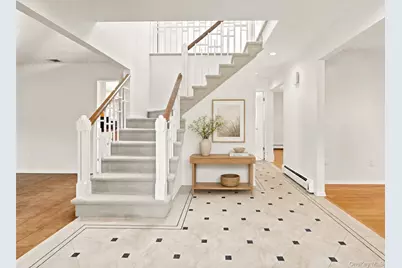 23 Carriage Court, Scarsdale, NY 10583 - Photo 3