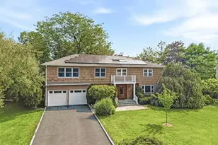 23 Carriage Ct, Scarsdale, NY 10583 - Photo 37