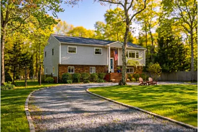 50 Runnymeade Drive, East Hampton, NY 11937 - Photo 3
