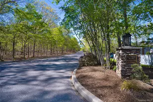 50 Runnymeade Dr, East Hampton, NY 11937 - Photo 47