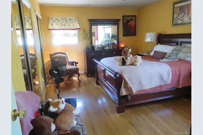 440 Spangle Drive, North Babylon, NY 11703 - Photo 27