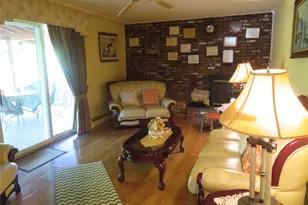 440 Spangle Dr, North Babylon, NY 11703 - Photo 11
