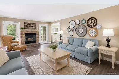 6 Lea Avenue, Manorville, NY 11949 - Photo 5