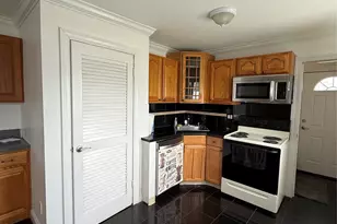 [Address not provided], Levittown, NY 11756 - Photo 27