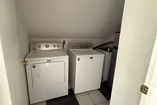[Address not provided], Levittown, NY 11756 - Photo 17