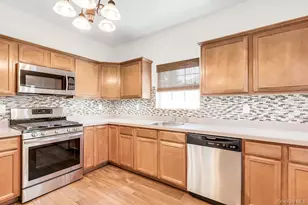 2 Lincoln Ave, Islip Terrace, NY 11752 - Photo 7