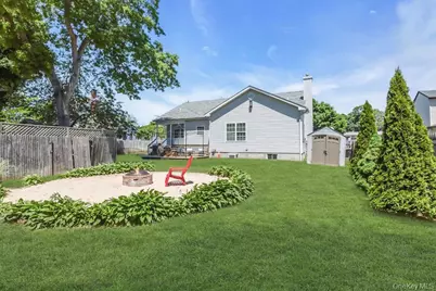 2 Lincoln Avenue, Islip Terrace, NY 11752 - Photo 25
