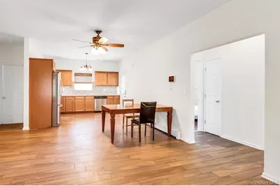 2 Lincoln Avenue, Islip Terrace, NY 11752 - Photo 5