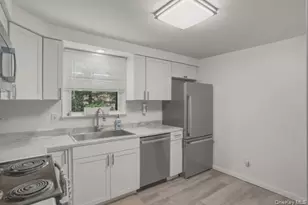 509 Center St, Newburgh, NY 12550 - Photo 7