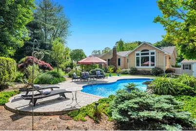 10 S Lot Road, Smithtown, NY 11787 - Photo 43