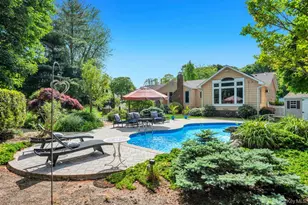 10 S Lot Rd, Smithtown, NY 11787 - Photo 43