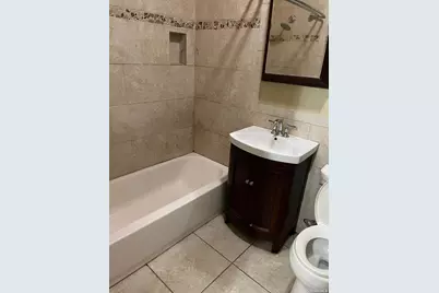318 Jericho Tpk #1R, Floral Park, NY 11001 - Photo 3