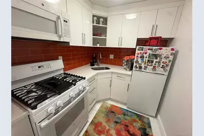 35 Stewart Place #204A, Mount Kisco, NY 10549 - Photo 7