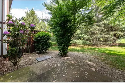 21 Topaz Run, Poughkeepsie, NY 12603 - Photo 25
