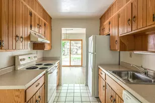 21 Topaz Run, Poughkeepsie, NY 12603 - Photo 9