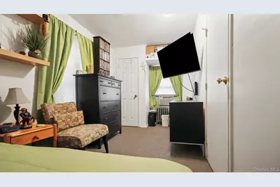 22 Mount Joy Place, New Rochelle, NY 10801 - Photo 17